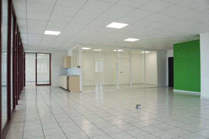 Büros 394 m2 à louer, Zimeysa, Satigny, Genève